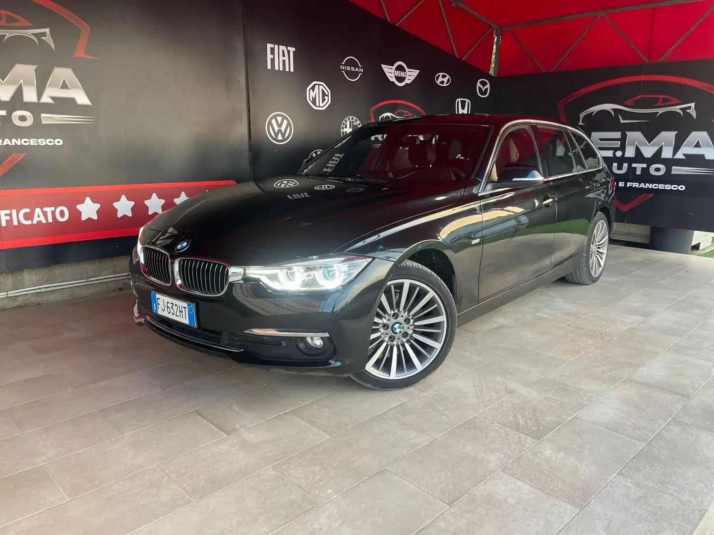 BMW 320 320d Touring Luxury Nero - 1