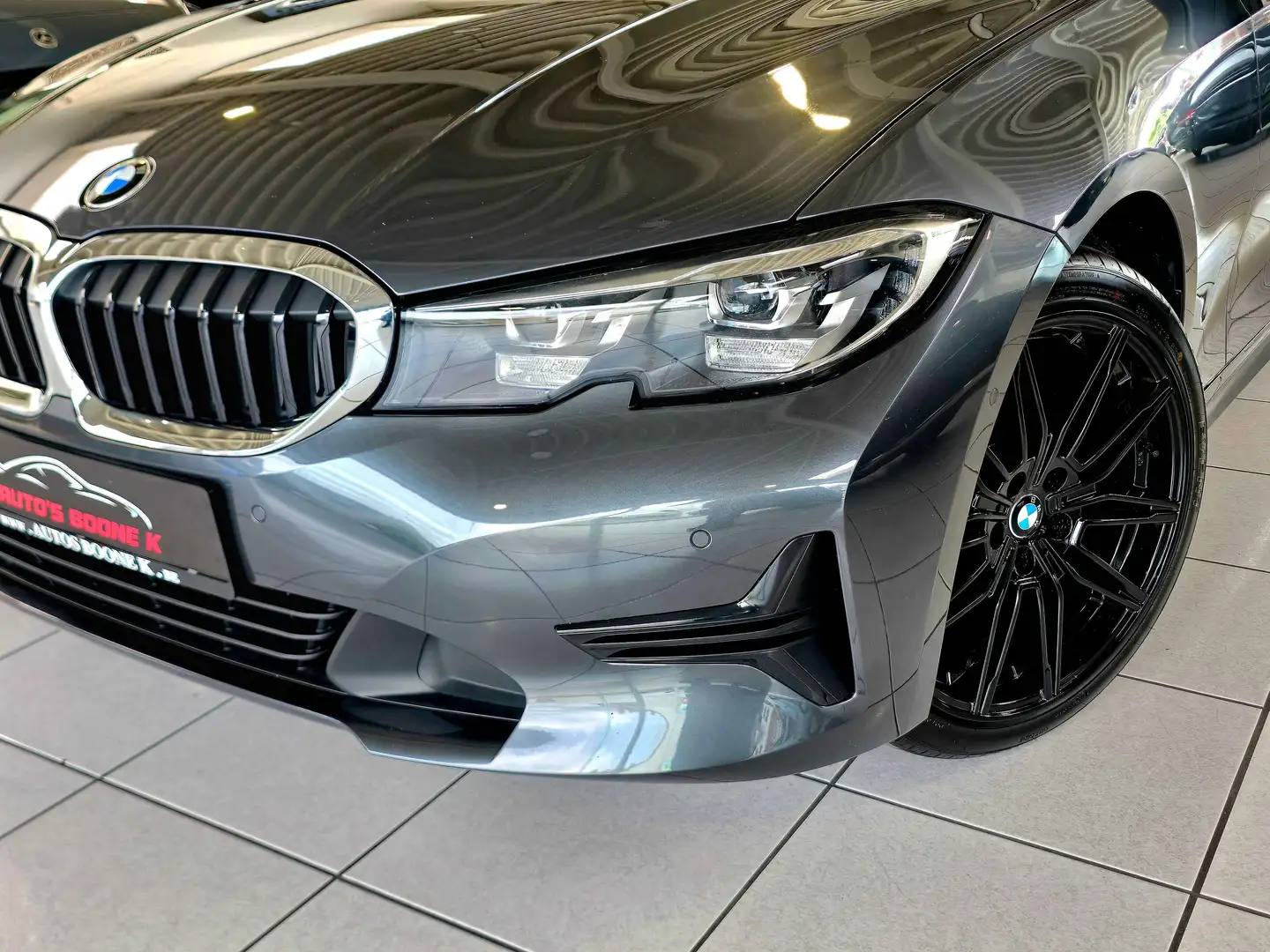 BMW 318 Touring / Virtual cockpit / Navigatie / Parkeersn Gris - 2