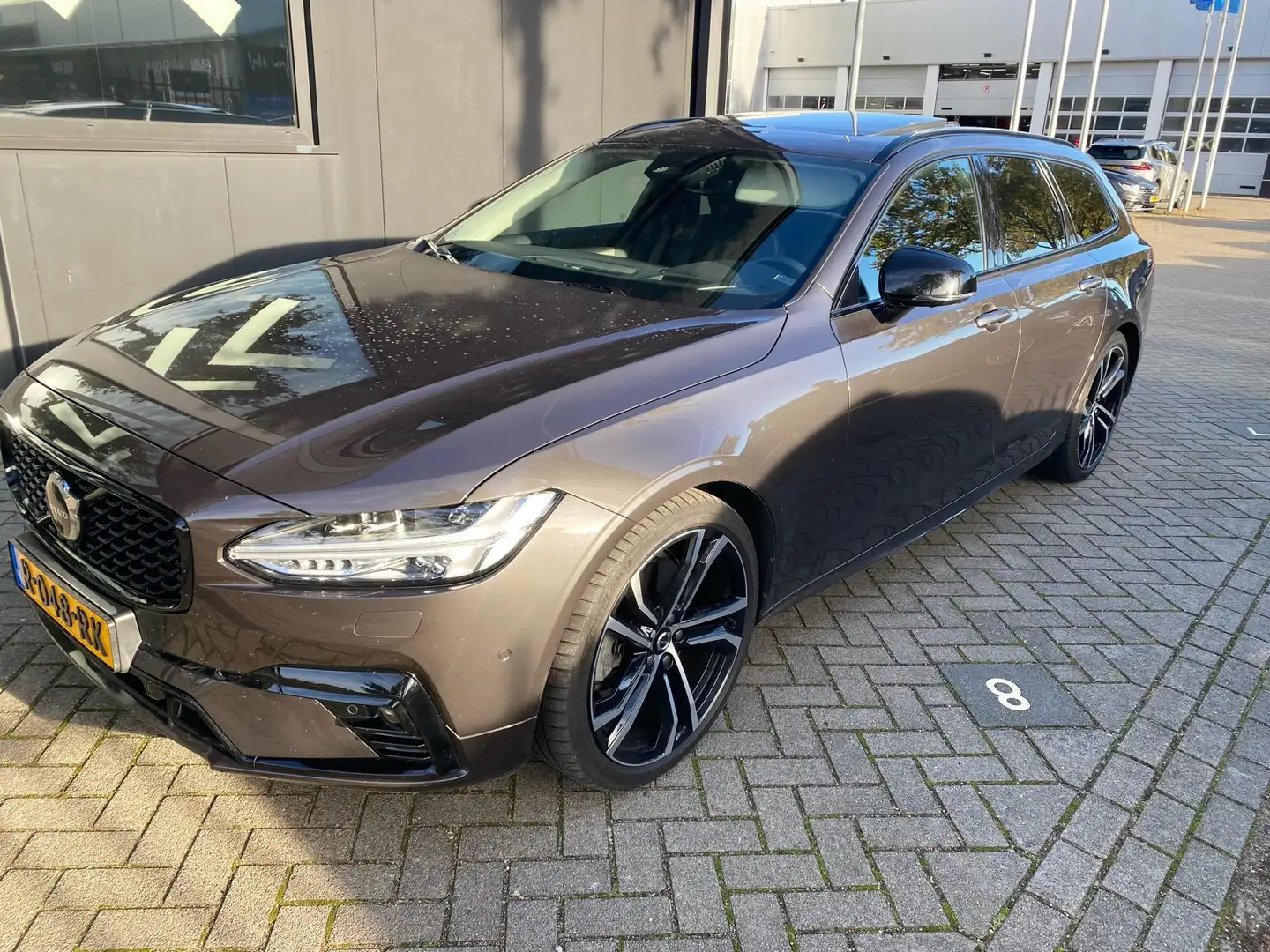 Volvo V90 B5 Ultimate Bright | Wordt Verwacht | Gris - 2