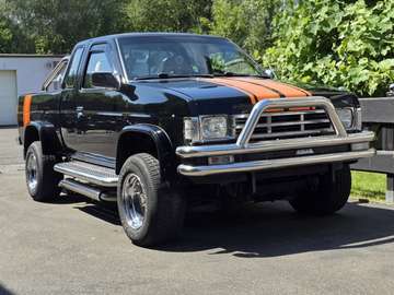 4WD Nissan Pick Up King Cab MD21 3.0 V6 Amerika