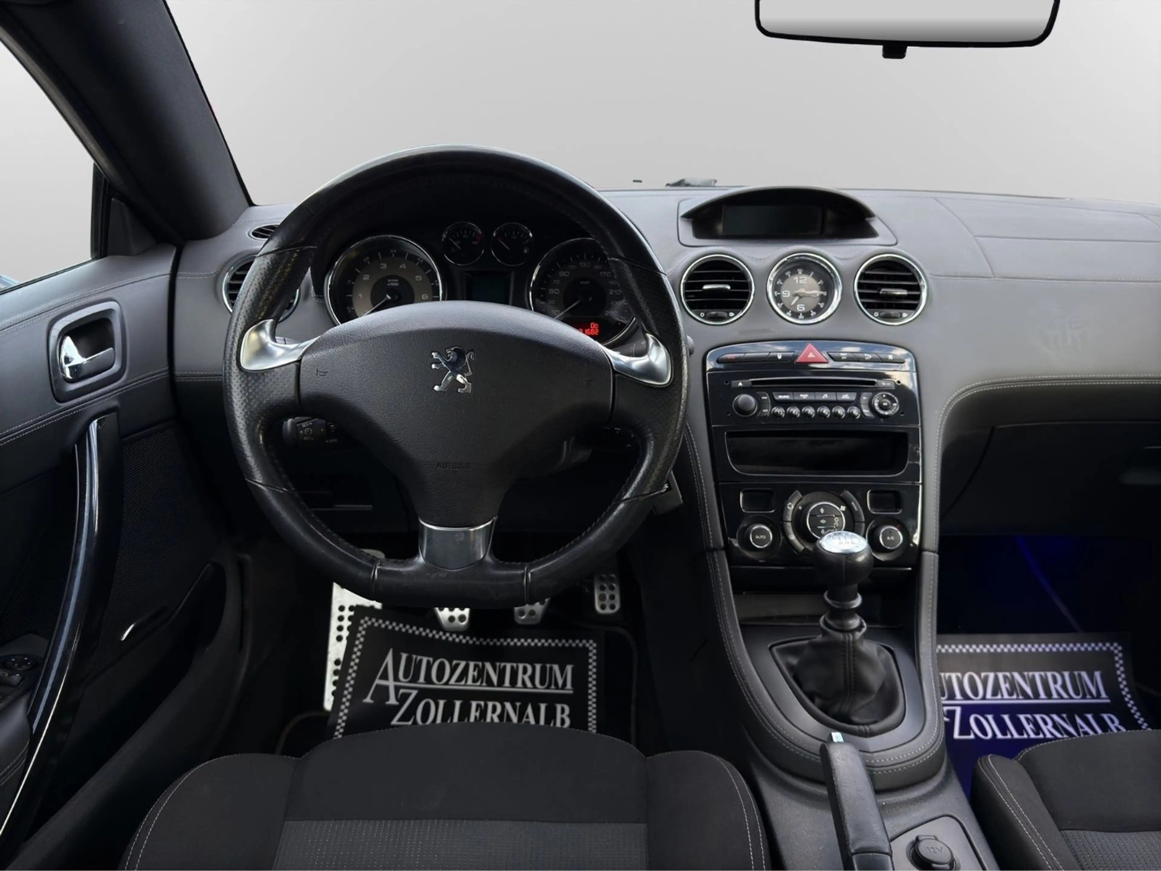 Peugeot RCZ 1.6 Turbo 155 THP *19"-ALU*JBL-SOUND* — photo 13
