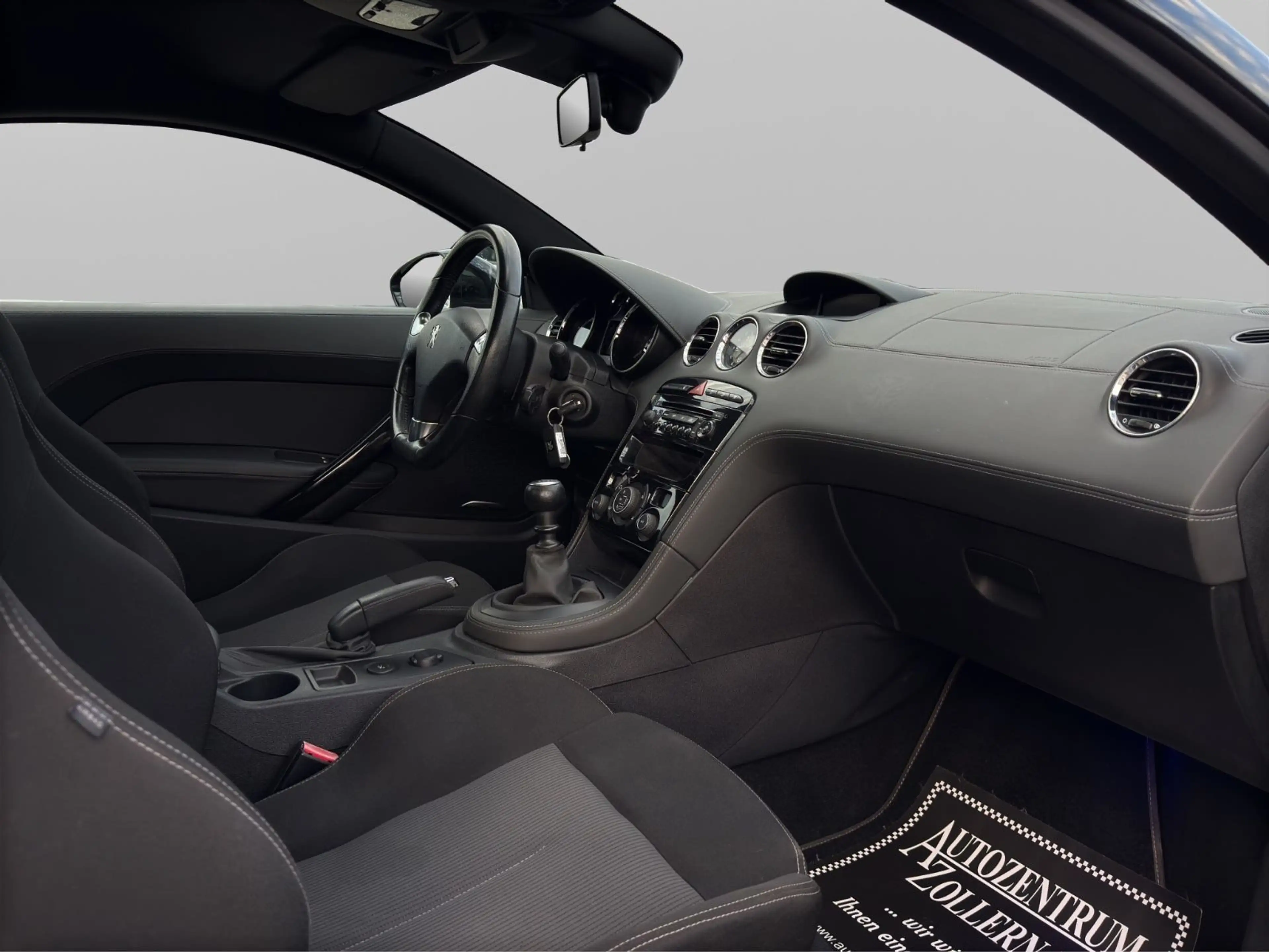 Peugeot RCZ 1.6 Turbo 155 THP *19"-ALU*JBL-SOUND* — photo 9