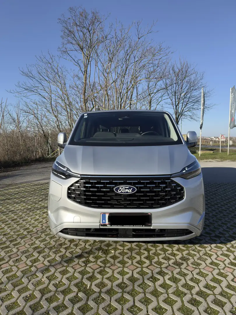 Ford Tourneo Custom Bus 2,5 PHEV 340 L2H1 FWD Titanium Aut. - 2