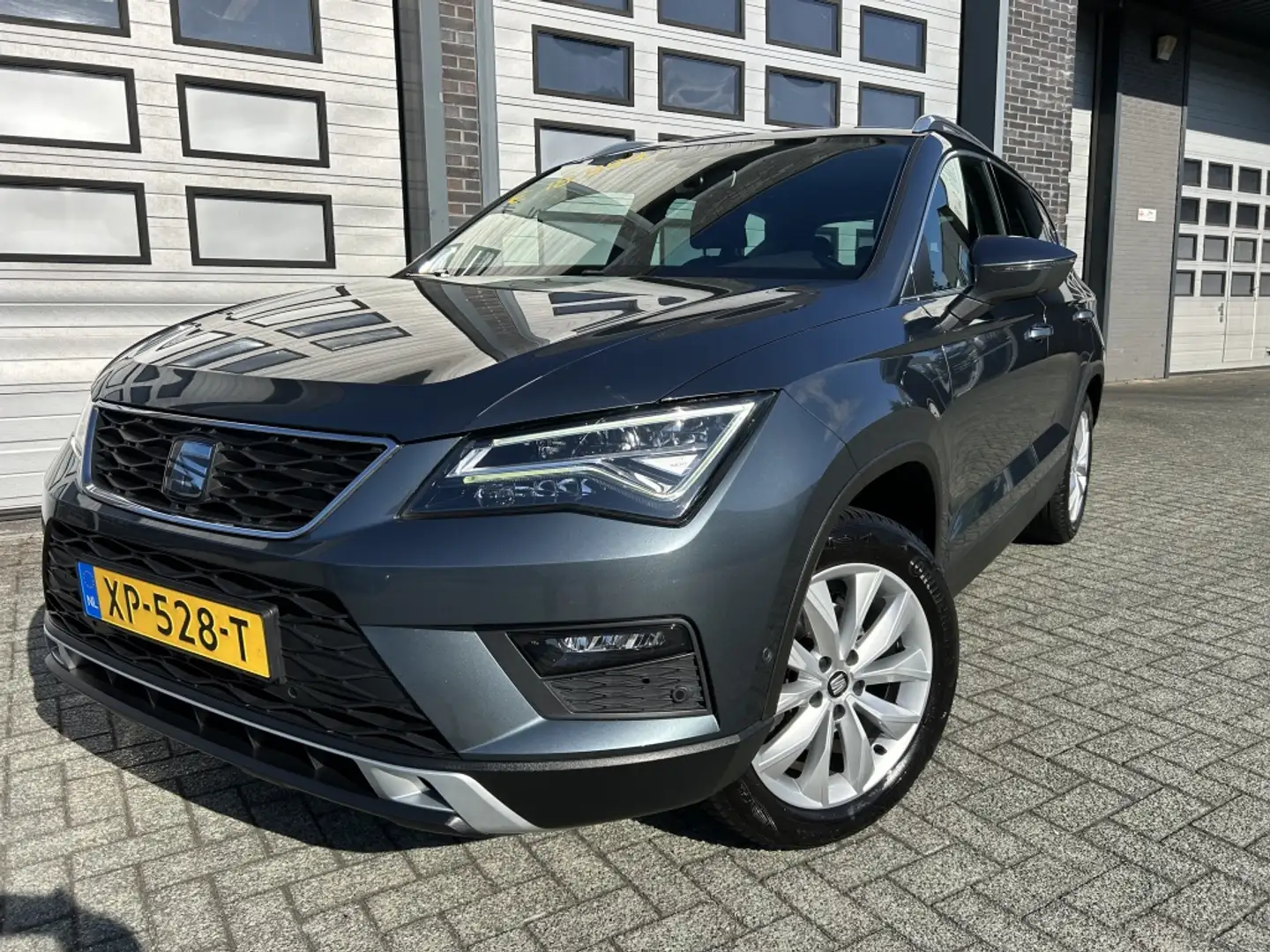 SEAT Ateca 1.0 EcoTSI ST 360Camera Clima Topstaat! Gris - 1