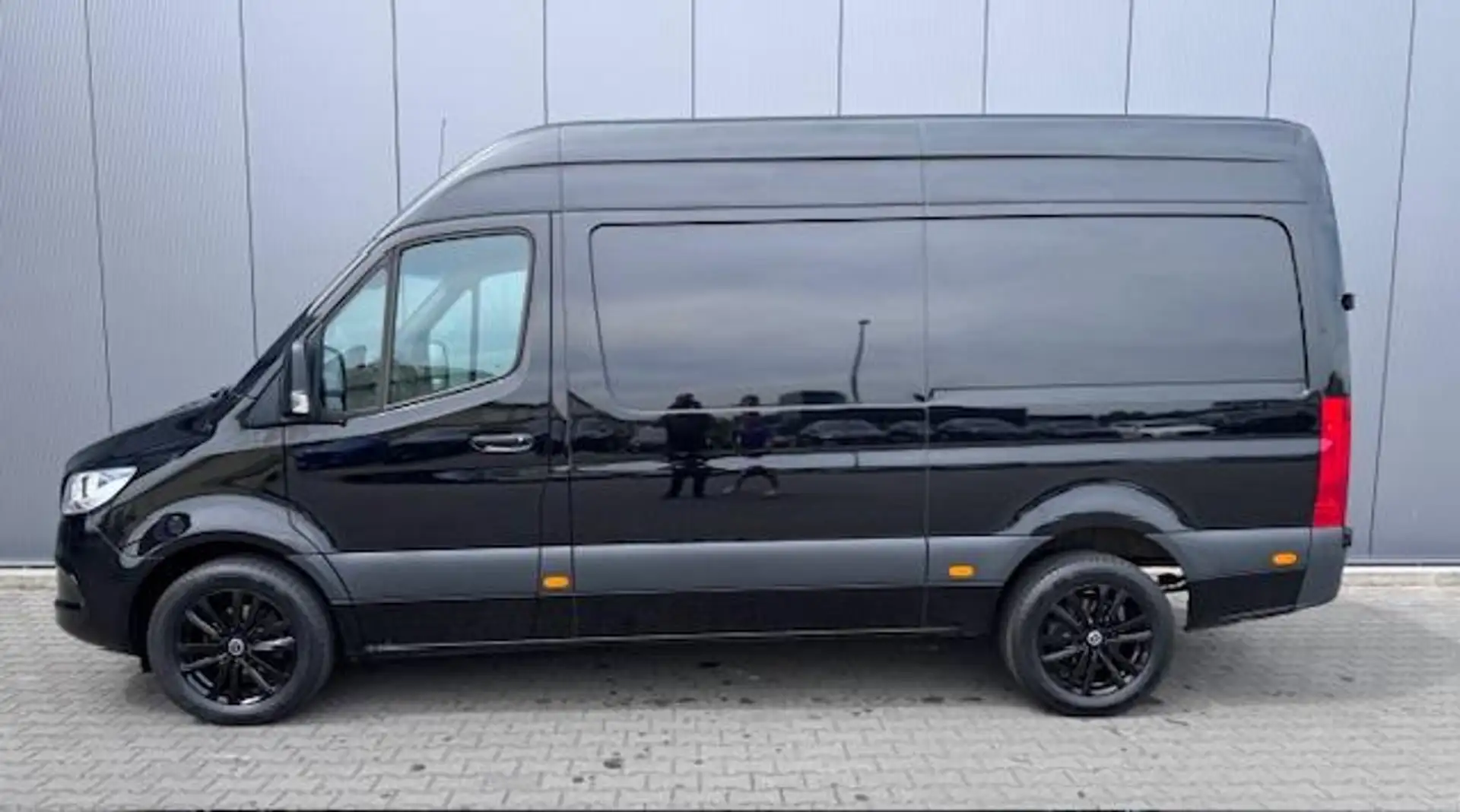 Mercedes-Benz Sprinter 317 CDI L2H2 AUTOMAAT CAMERA ÁPPEL CAR PLAY Zwart - 2