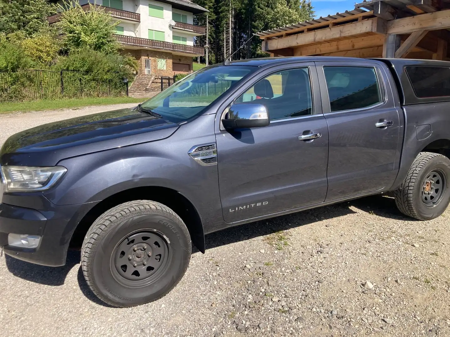 Ford Ranger Ranger Doppelkabine Limited 4x4 3,2 TDCi Aut. Limited Grau - 1
