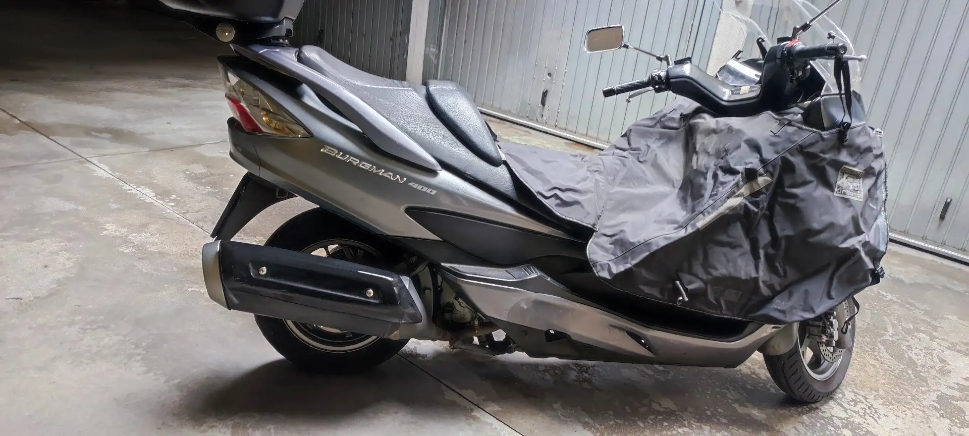 Suzuki Burgman 400 Grigio - 1