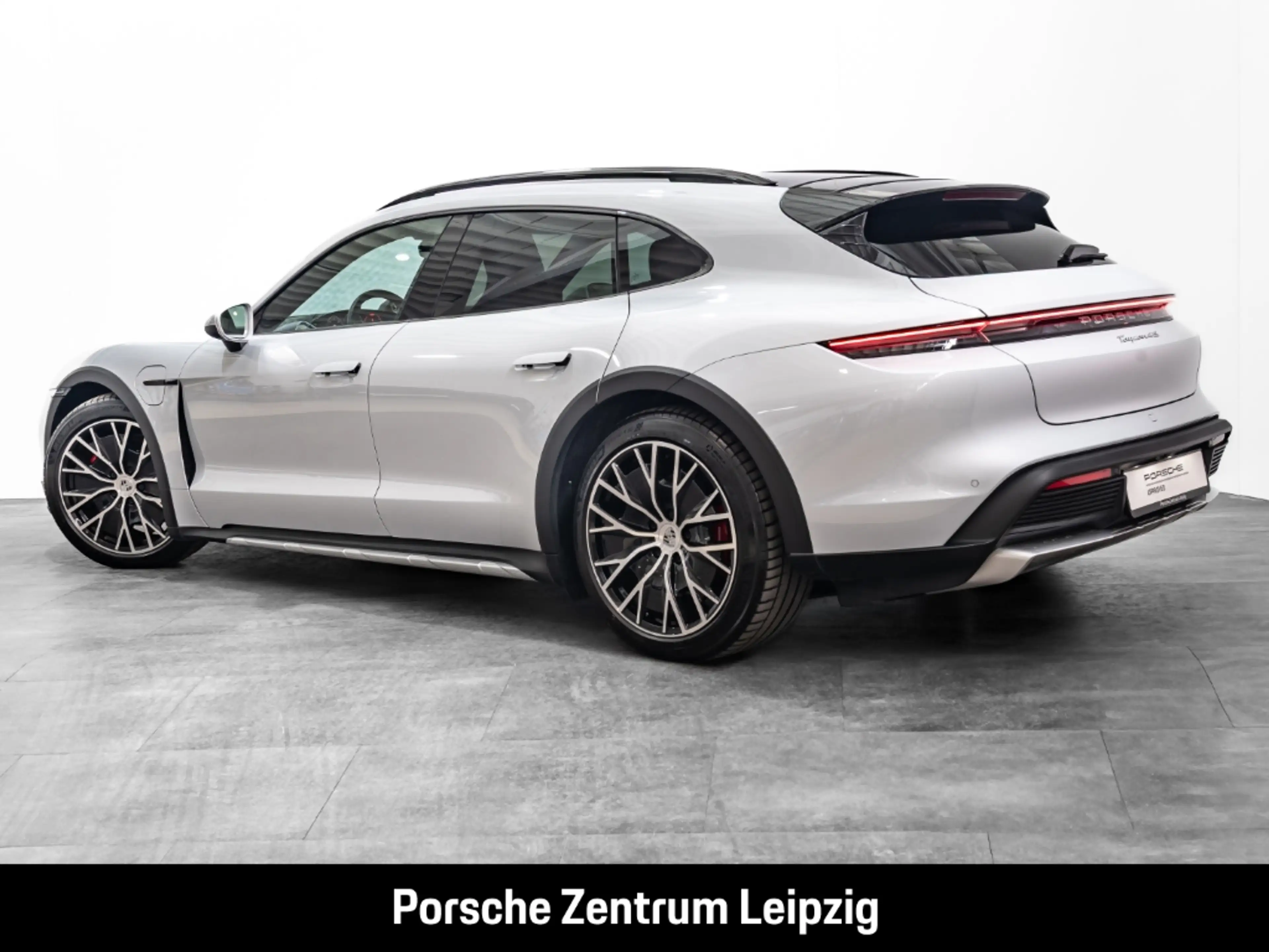 Porsche Taycan 4S Cross Turismo Soft-Close BOSE ACC Chrono — photo 3