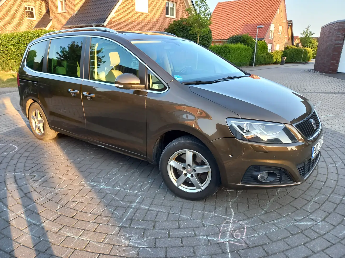 SEAT Alhambra Alhambra Diesel 2.0 TDI Ecomotive Allrad Reference Hnědá - 1