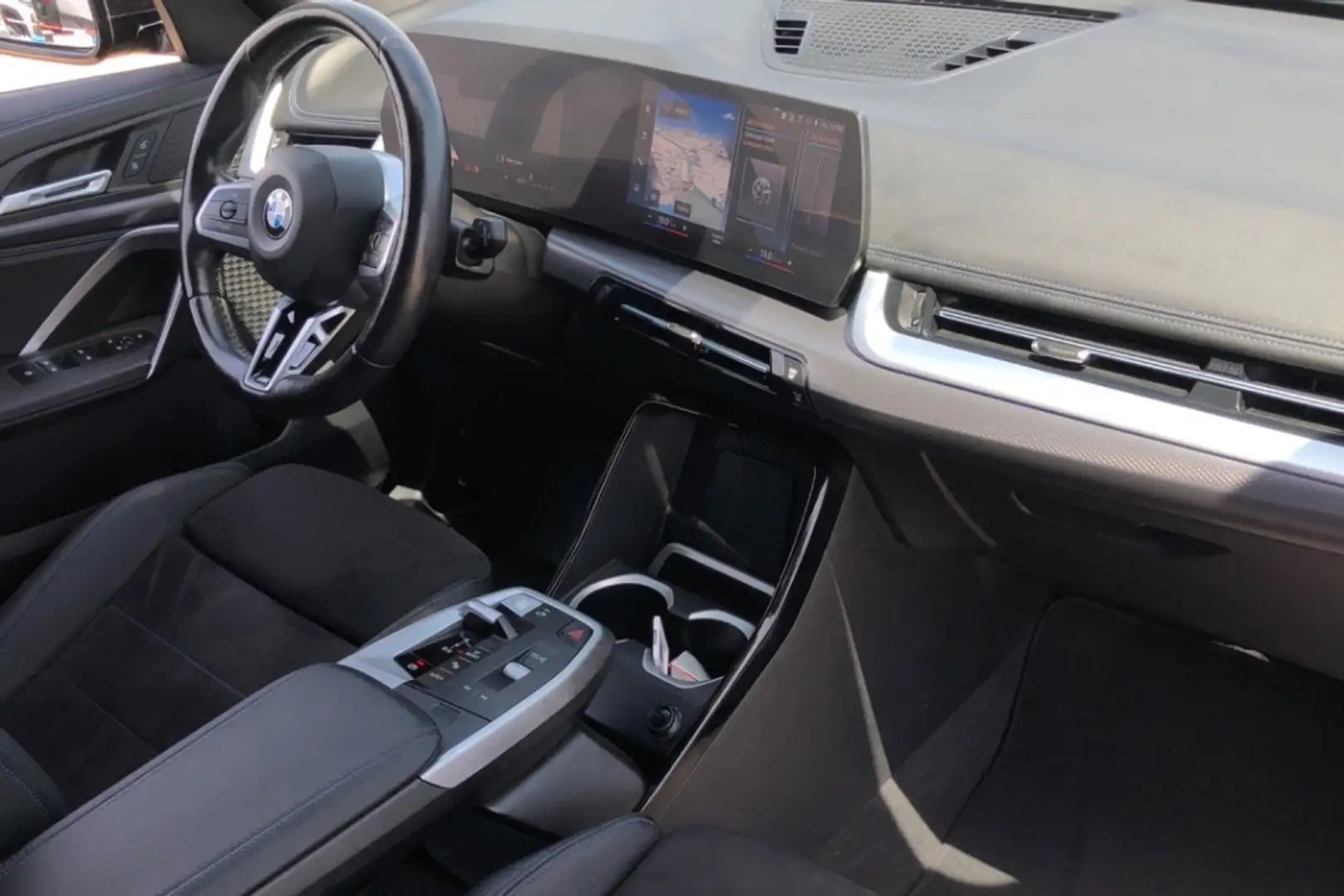 BMW X1 sDrive 18iA Noir - 2