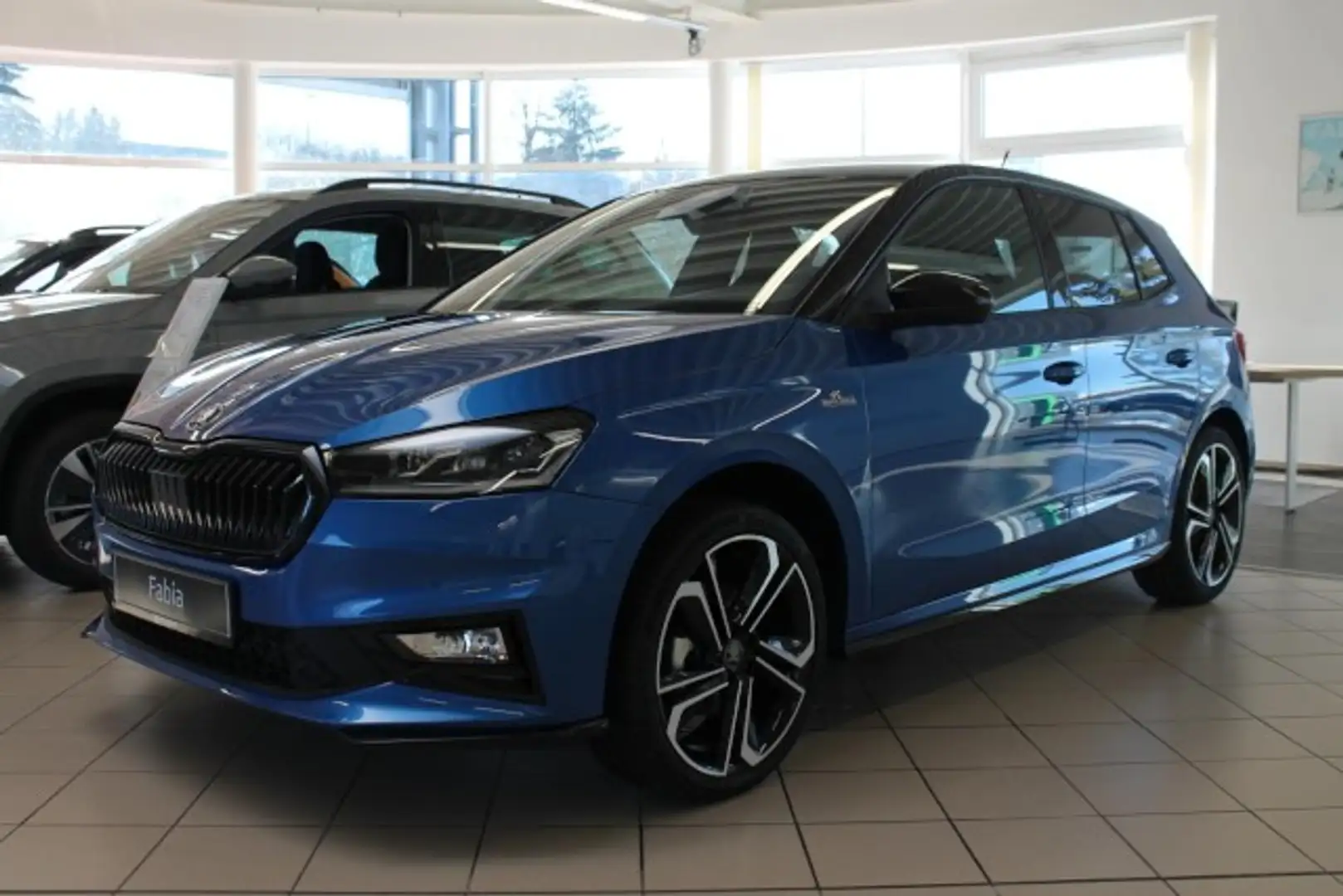 Skoda Fabia Monte Carlo 1.5 TSI DSG (110kW/150PS) Klima Navi Blau - 2