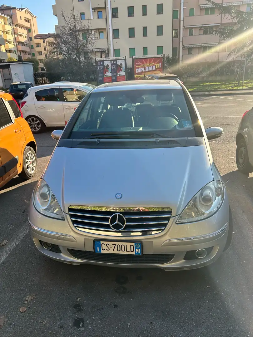 Mercedes-Benz A 170 Avantgarde Gris - 1