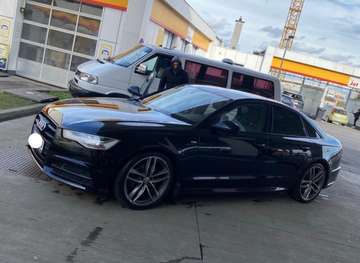 2.0 TDI ultra S tronic Black edition 3xSLine