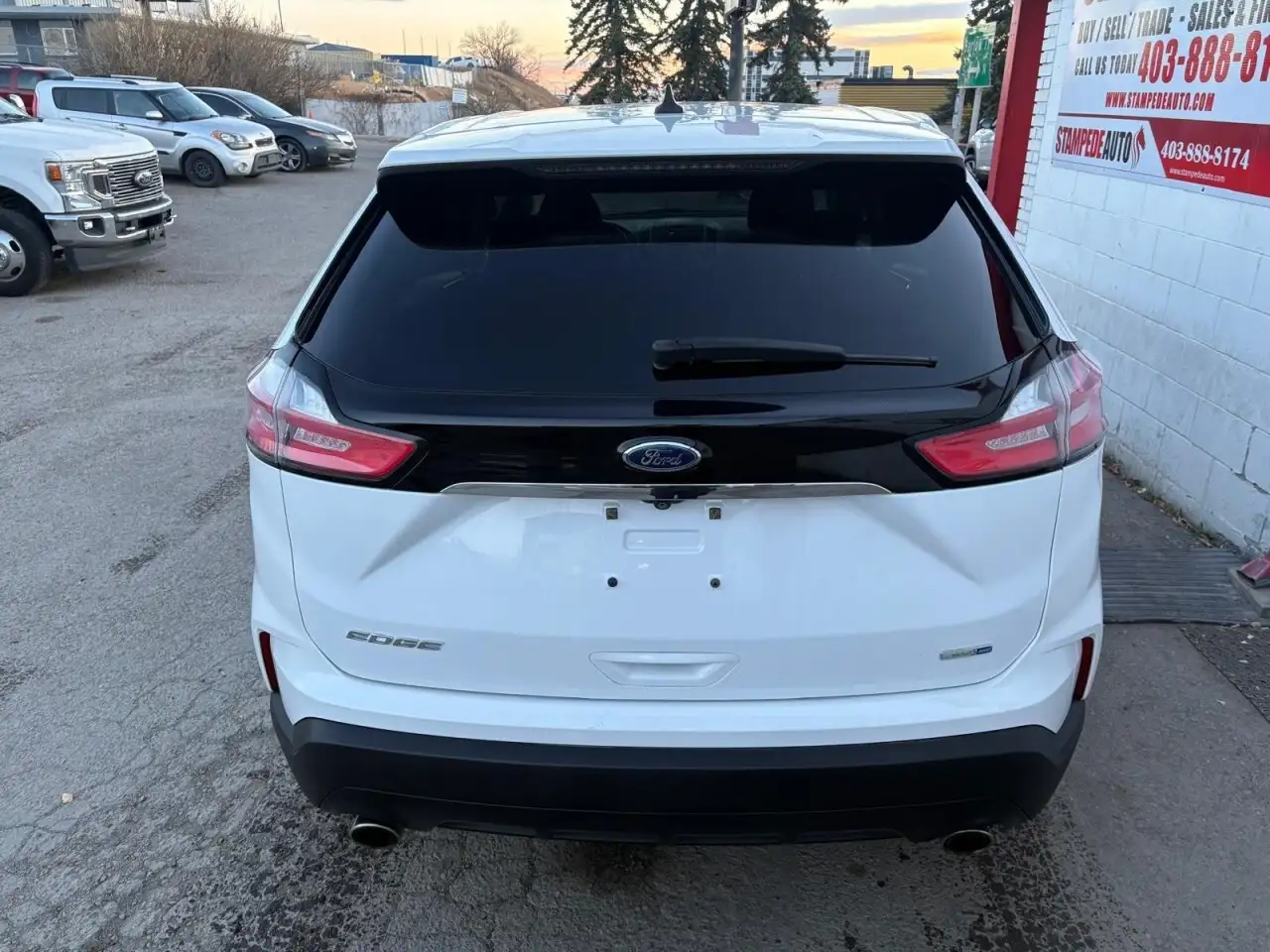 Ford Edge снимка Ford Edge
