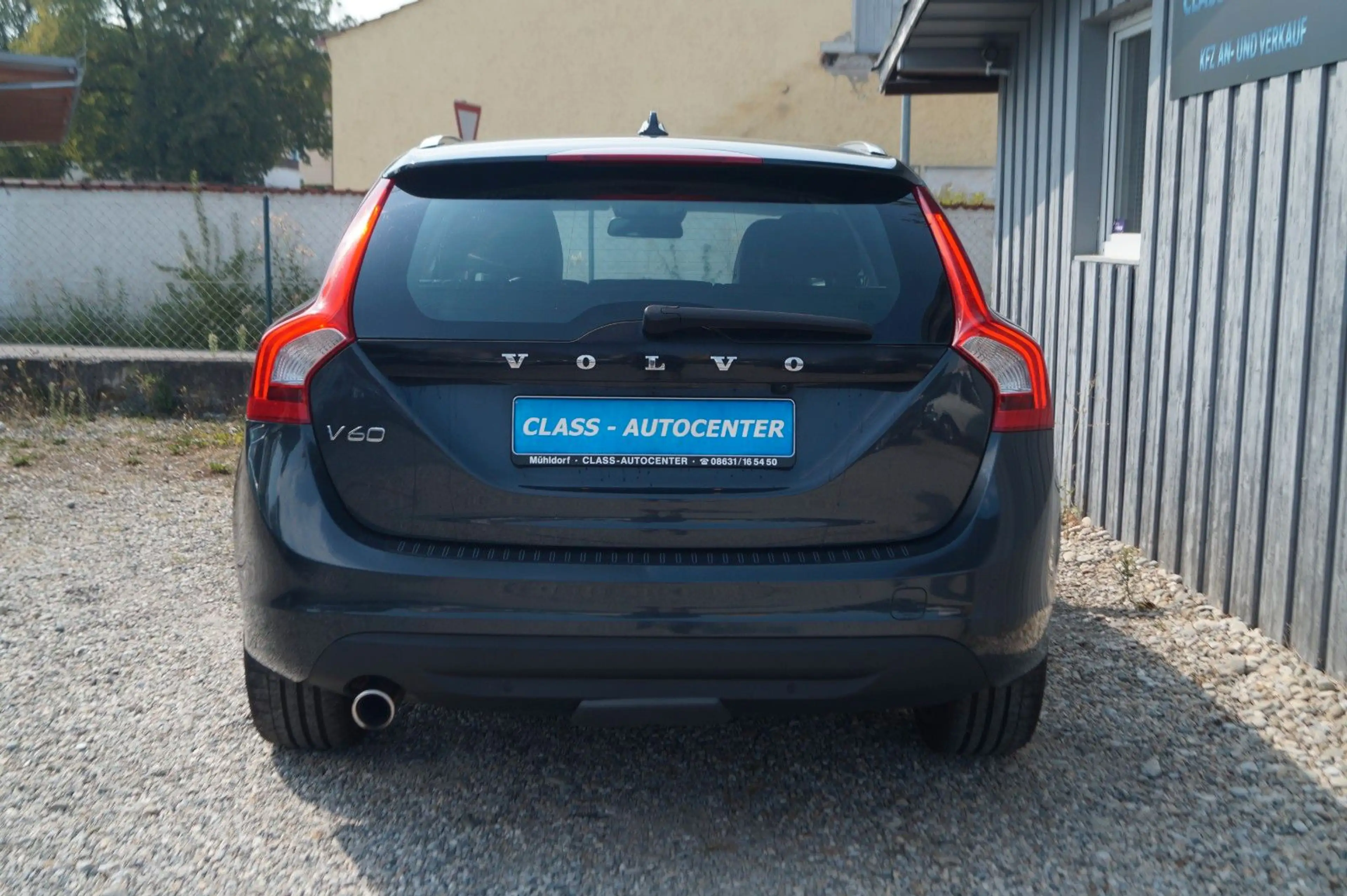 Volvo V60 Kombi Summum|Autom.|2.Hand|Leder|Navi|AHK| — photo 7