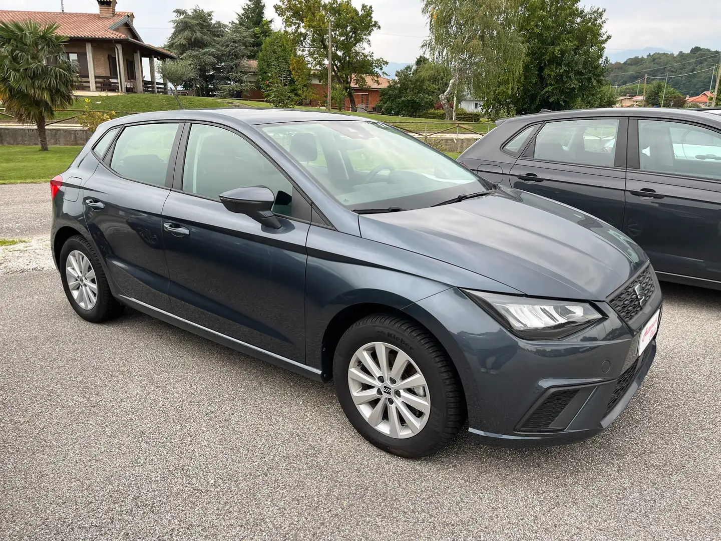 SEAT Ibiza Ibiza 1.0 ecotsi Business 110cv Grigio - 1