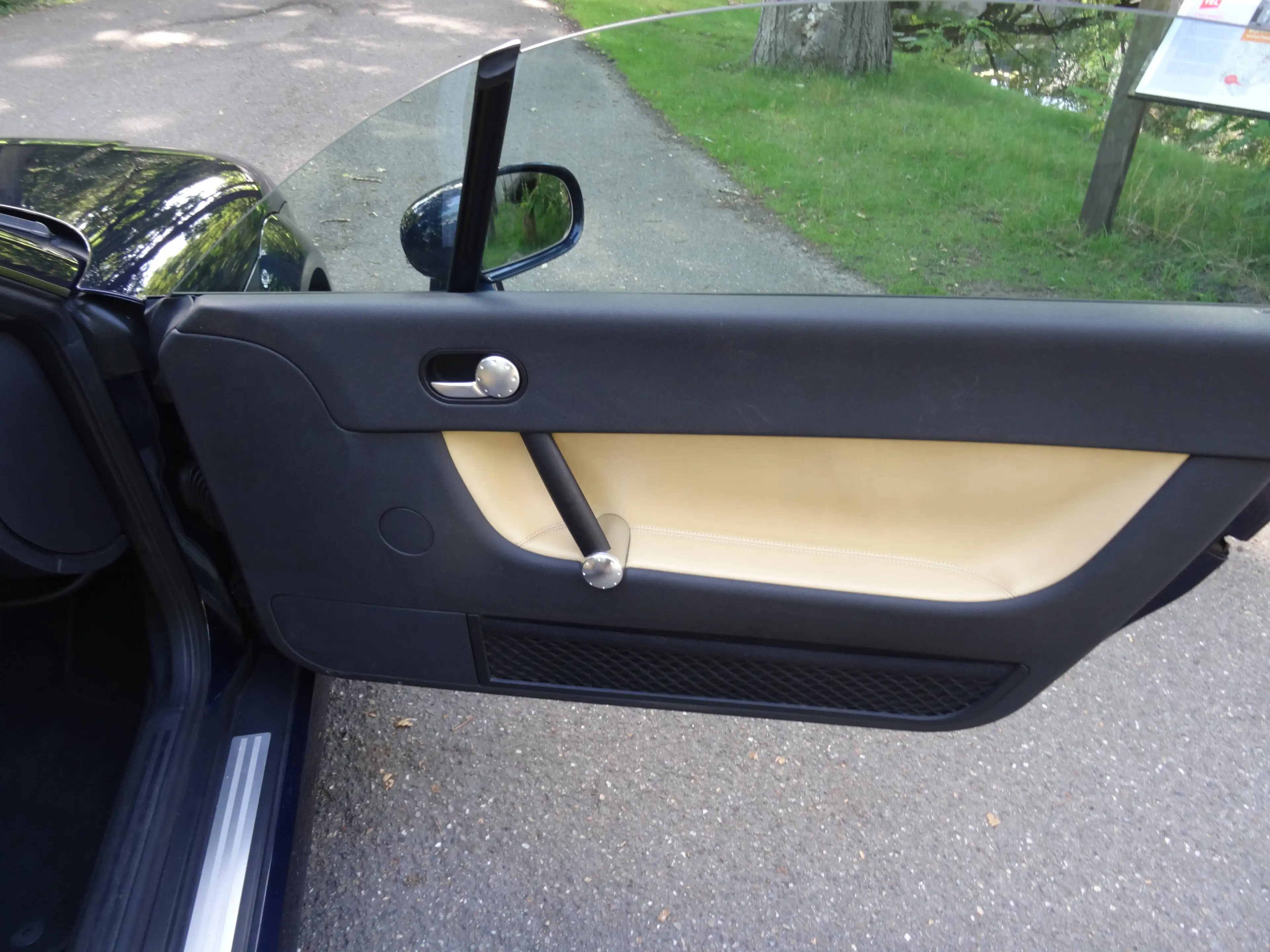 Audi TT 3.2 V6 quattro — photo 14
