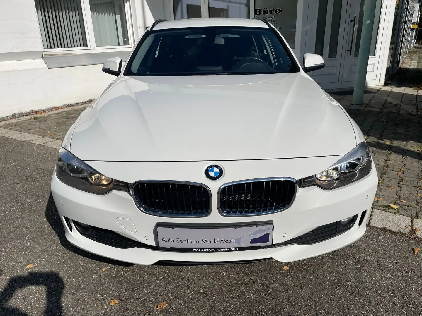 BMW 318 Baureihe 3 Touring 318 d Blanc - 2