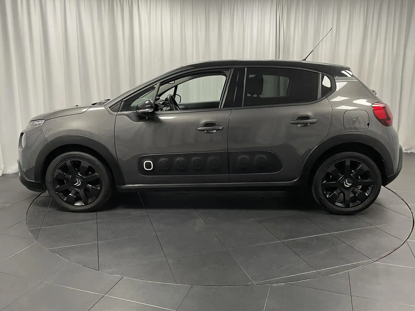 Citroen C3 SHINE Autom.110pk Navi+Carplay | Trekhaak | lichtm Grijs - 2