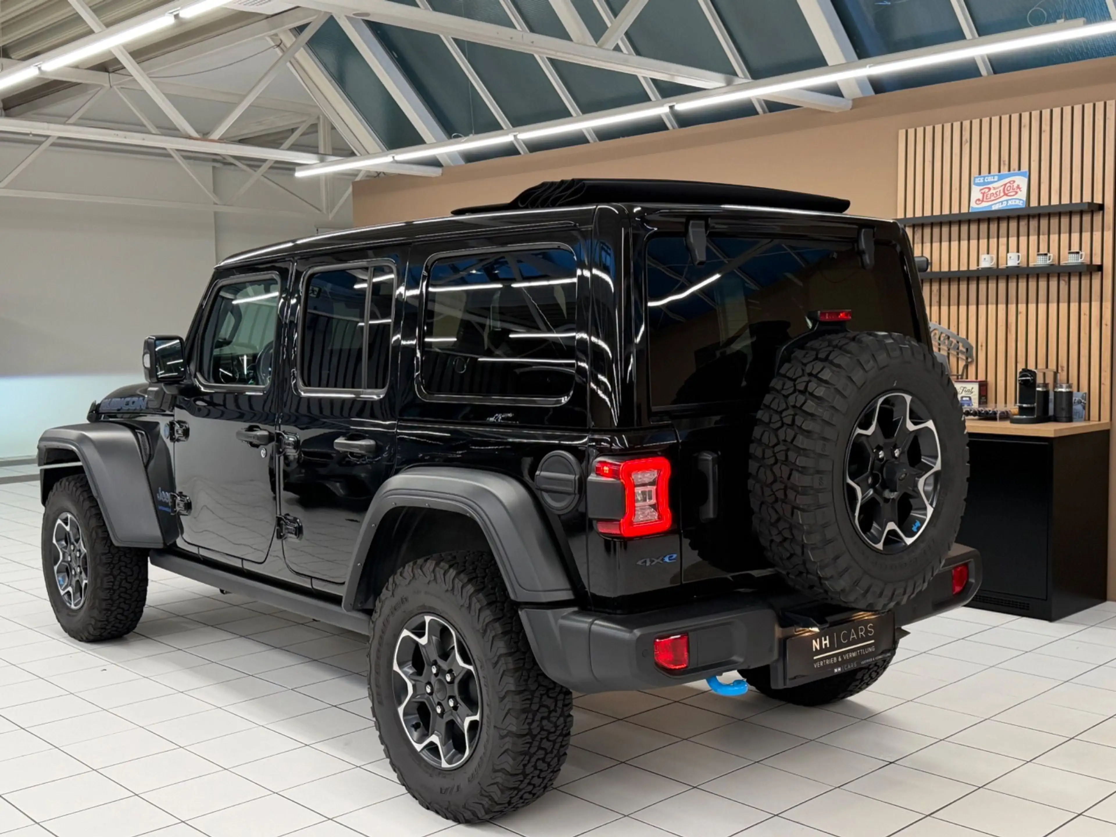 Jeep Wrangler Rubicon 2.0 PHEV 380 PS AT 4xe — photo 4