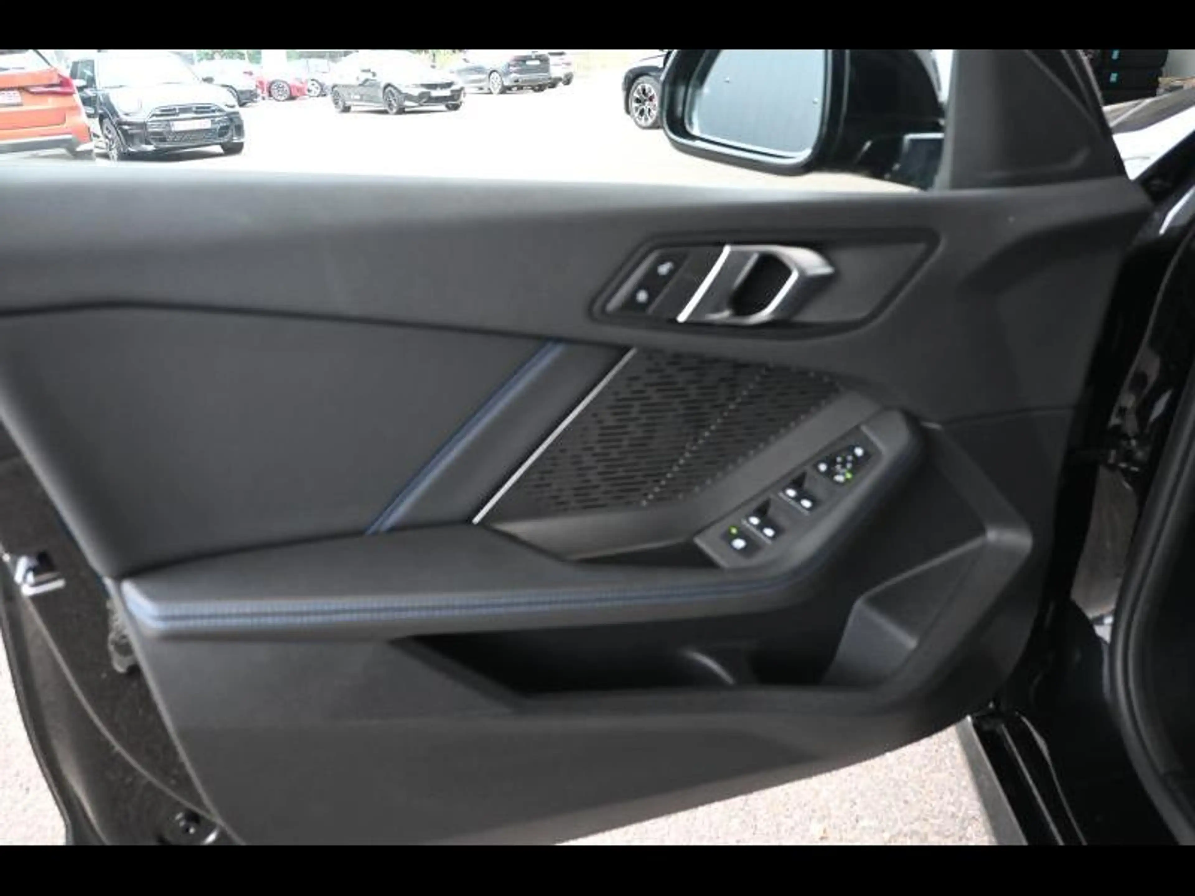 BMW 120 M SPORT - PANODAK - ACC — photo 8