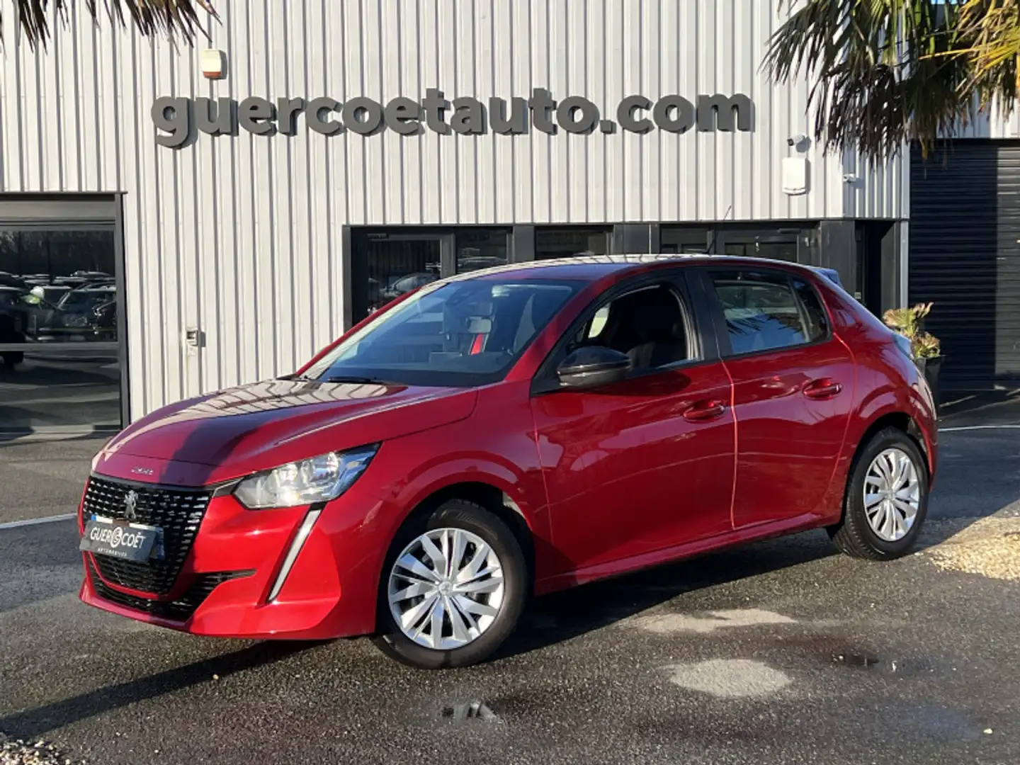 Peugeot 208 1.5 BLUEHDI 100CH S\u0026S ACTIVE Rouge - 1
