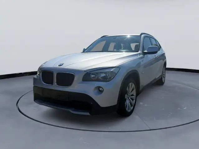 BMW X1 main image