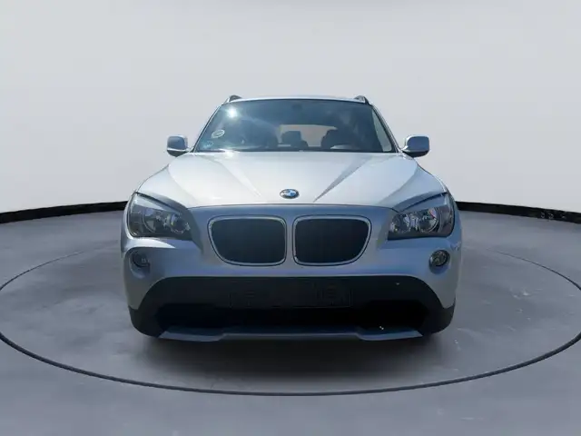 BMW X1 view 8