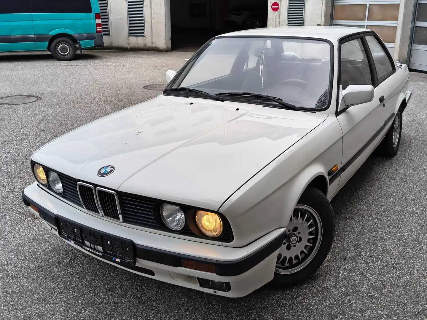 BMW 318 318is Weiß - 1