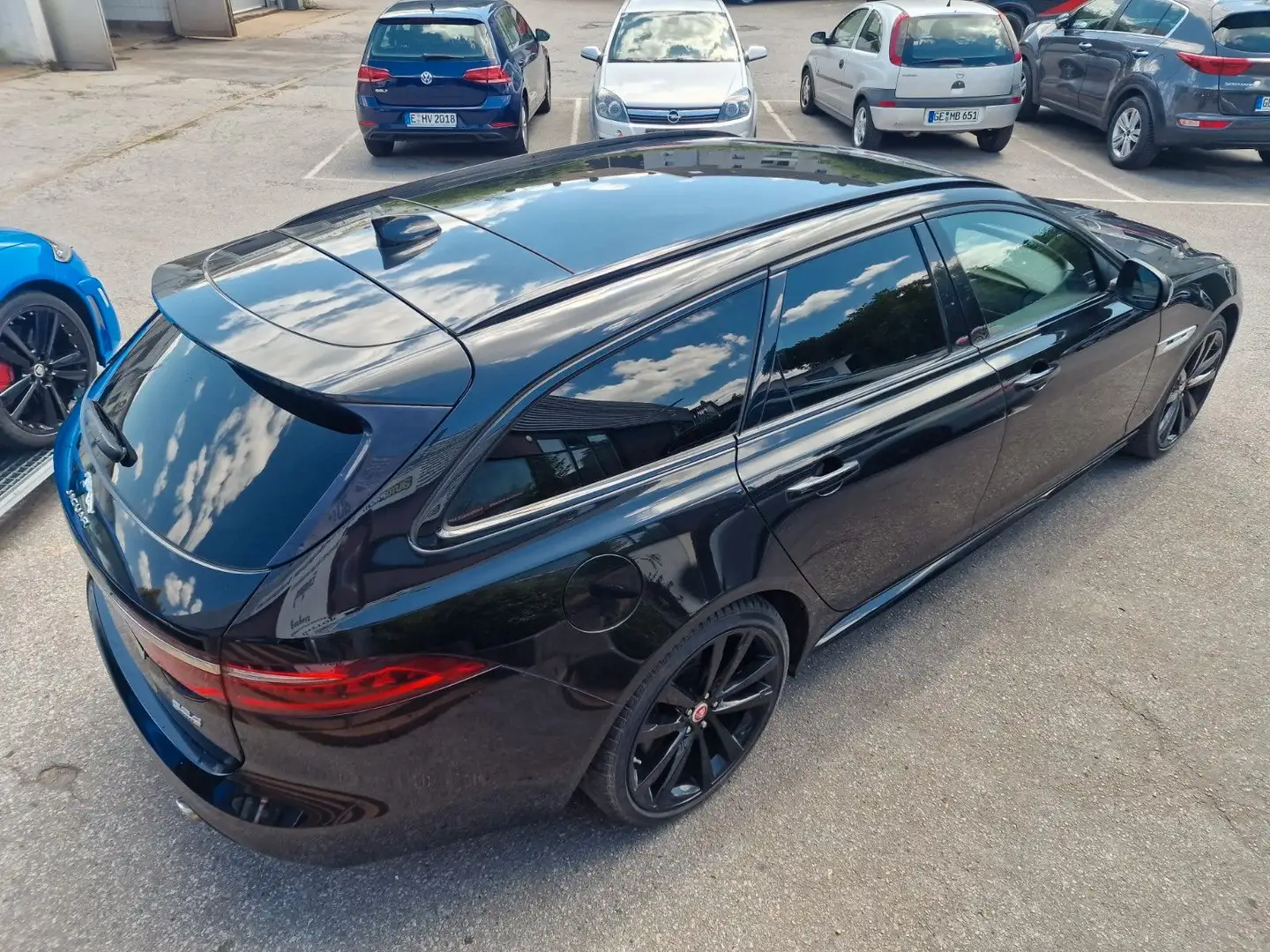 Jaguar XF Sportbrake R-Sport AWD Černá - 2