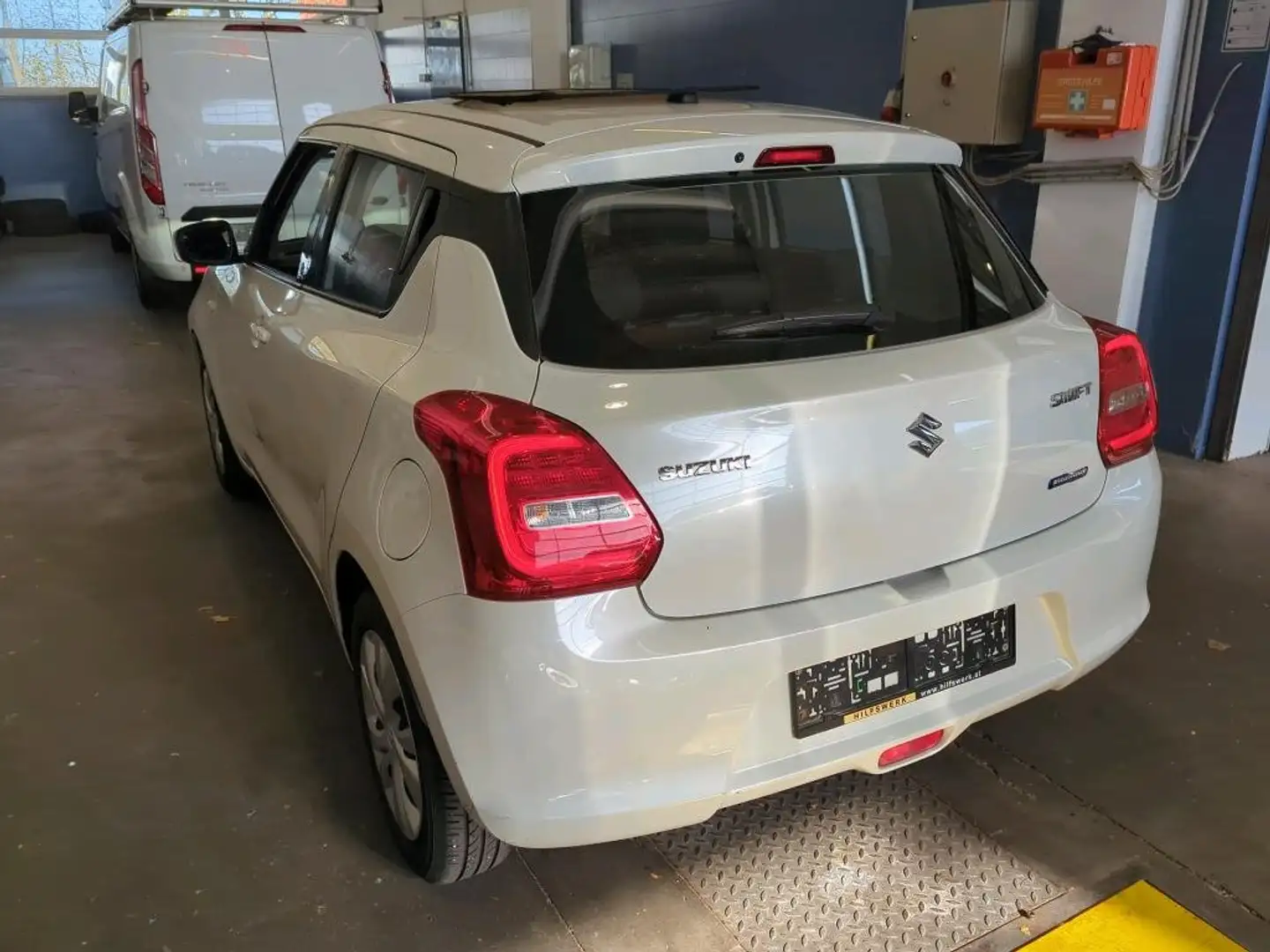 Suzuki Swift 1.2 Dualjet 4 Zylinder clear * LED, ACC, usw...* Blanc - 2