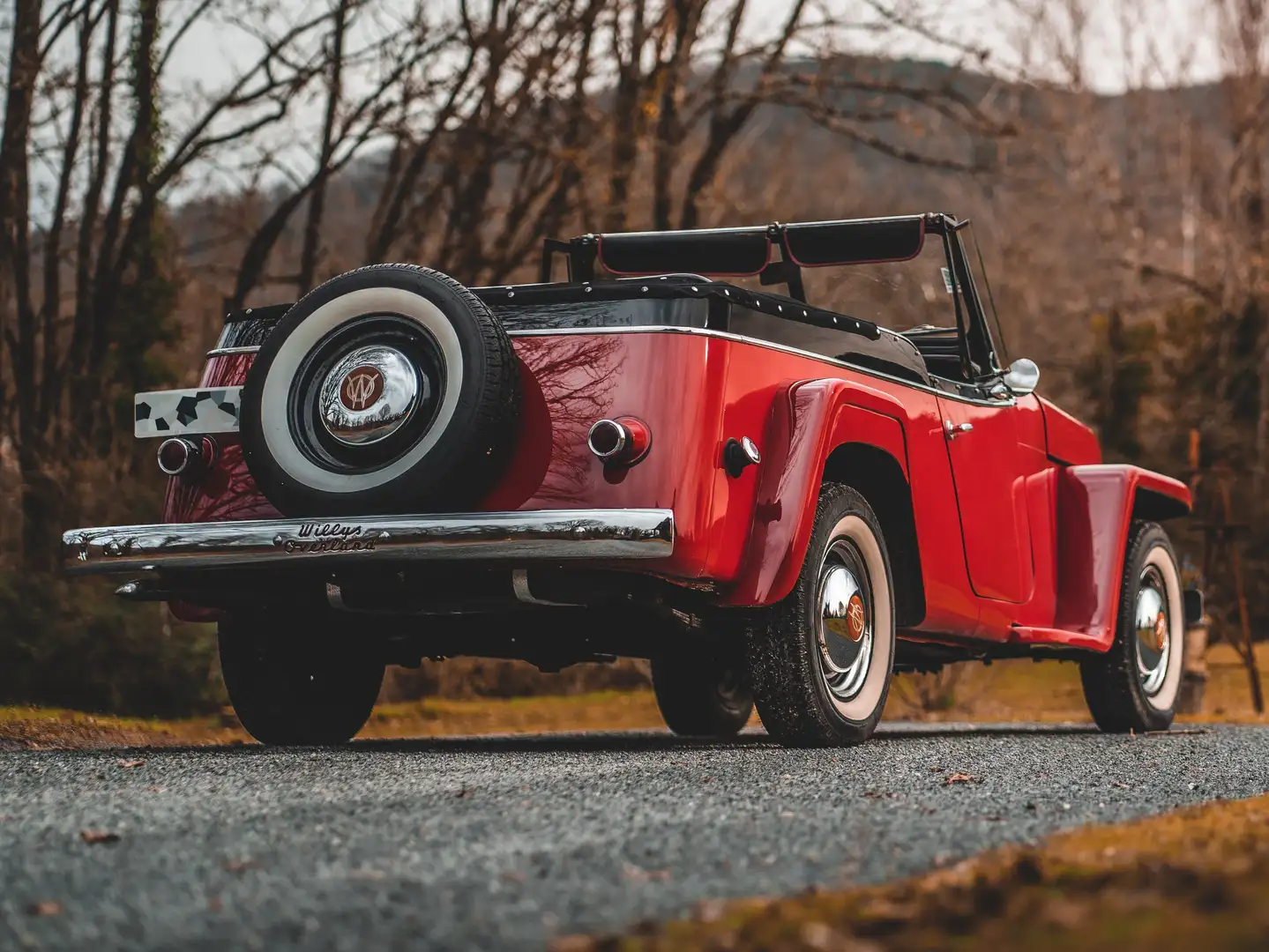 Jeep Willys Jeepster Piros - 2