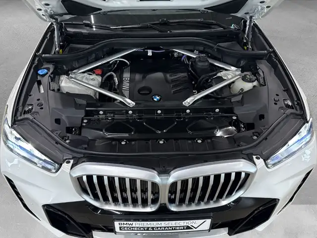 BMW X5 view 14