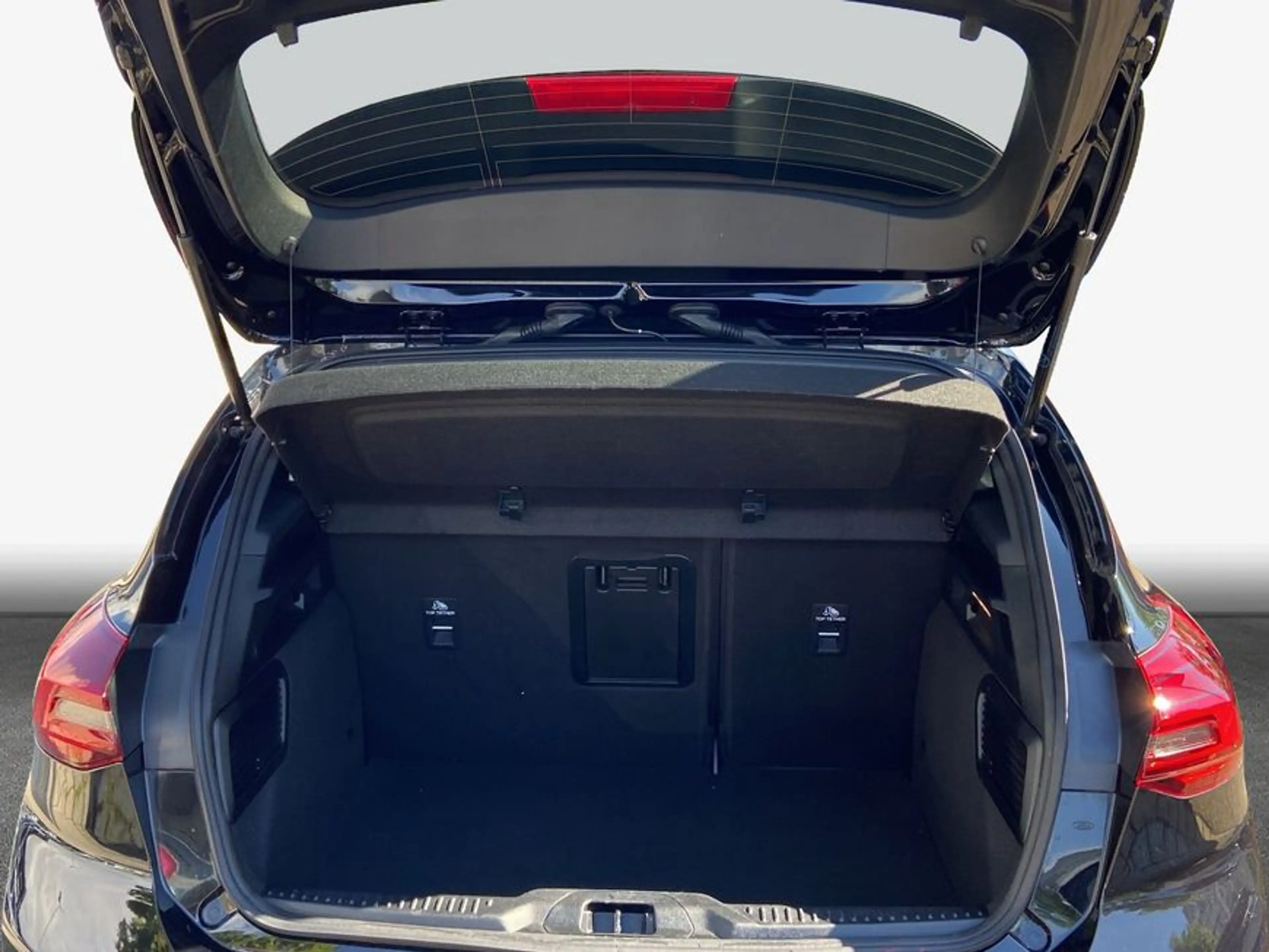 Ford Focus 1.0 EcoB. ST-LINE X *Pano/ LED Scheinw.* — photo 8