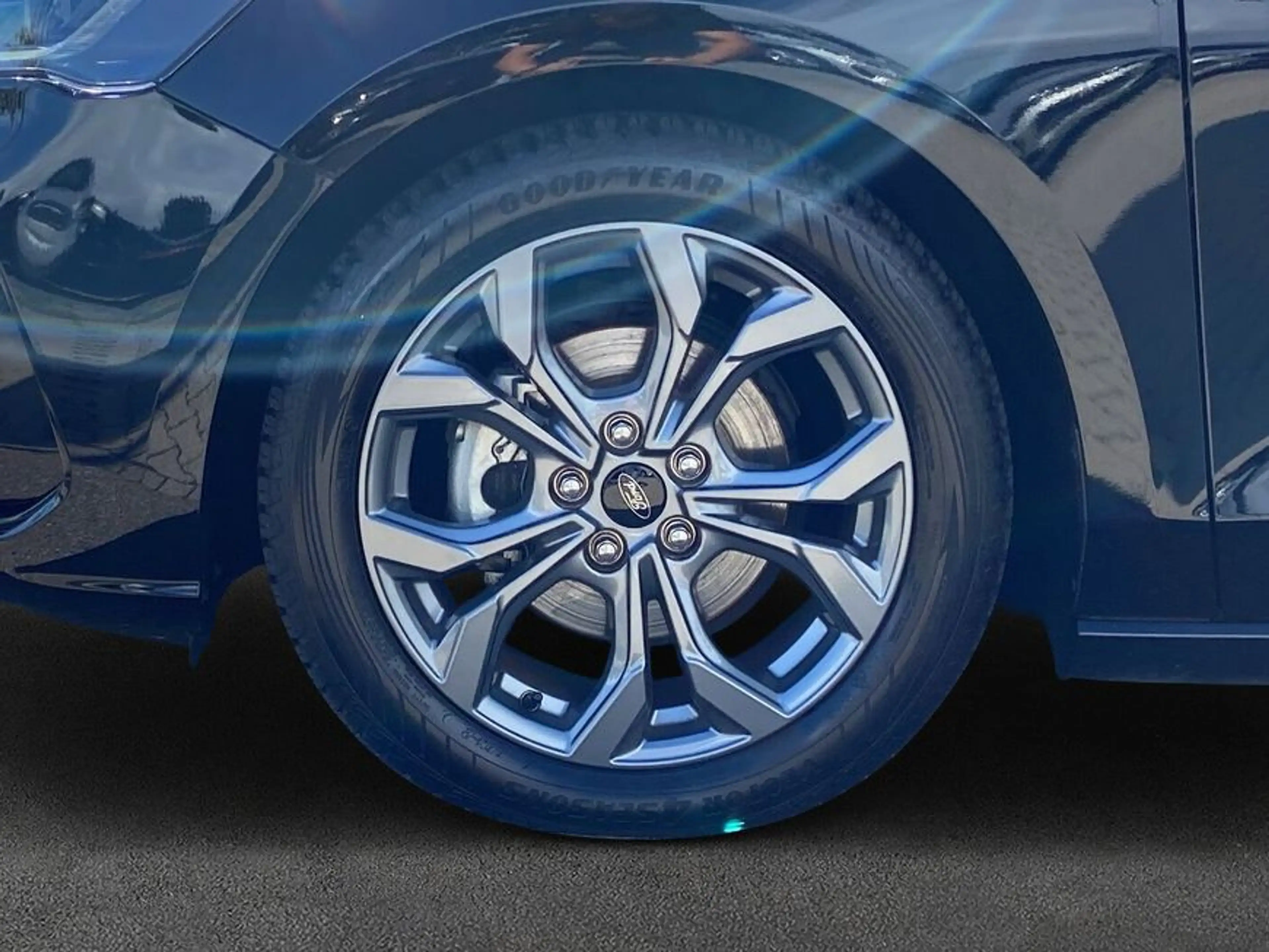 Ford Focus 1.0 EcoB. ST-LINE X *Pano/ LED Scheinw.* — photo 7