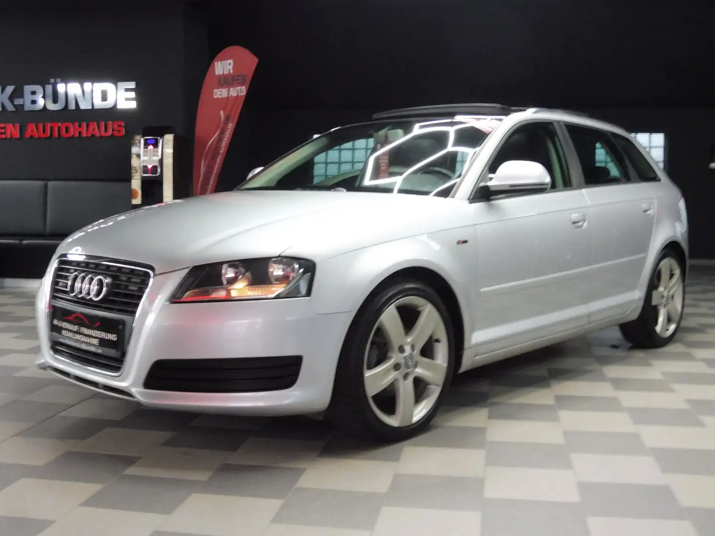 Audi A3 Sportback 1.4 TFSI Ambiente "PANORAMA" Silber - 2