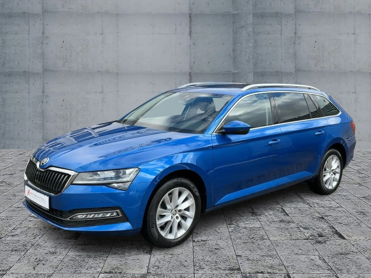 Skoda Superb Combi 2.0 TDI 4x4 DSG STYLE MATRIX+STDHZG Blau - 2