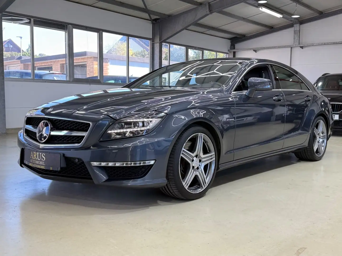 Mercedes-Benz CLS 63 AMG Grau - 1