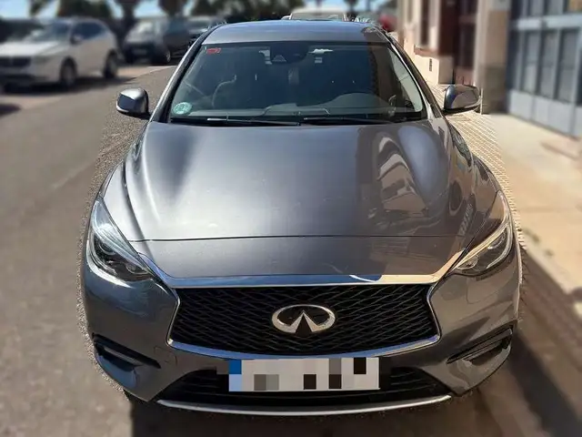 Infiniti Q30 2.2d Sport 7DCT