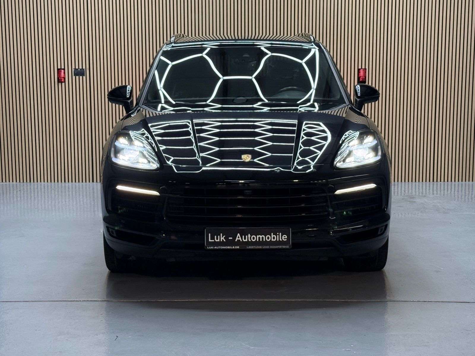 Second hand Porsche Cayenne 