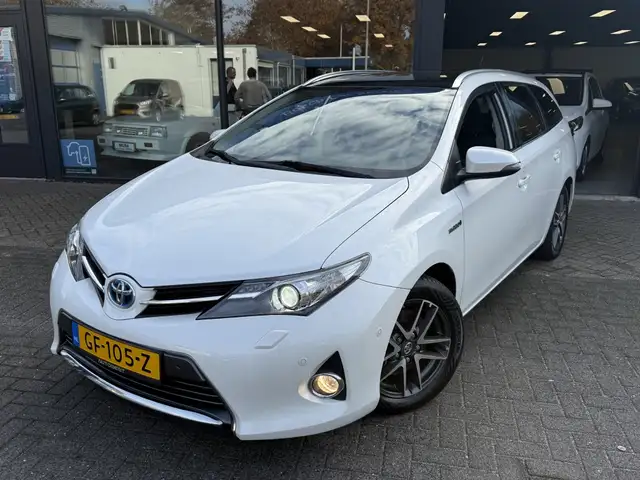 Toyota Auris Touring Sports 1.8 Hybr. Lease