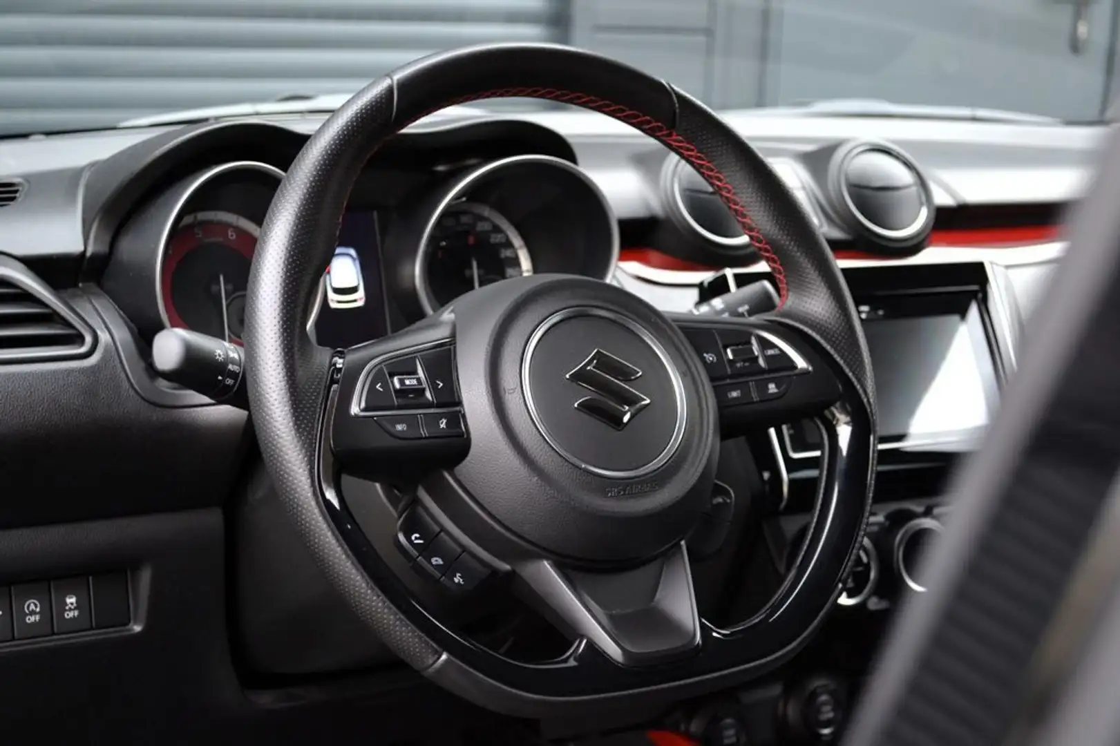 Suzuki Swift Sport 1.4 Boosterjet Nero - 2