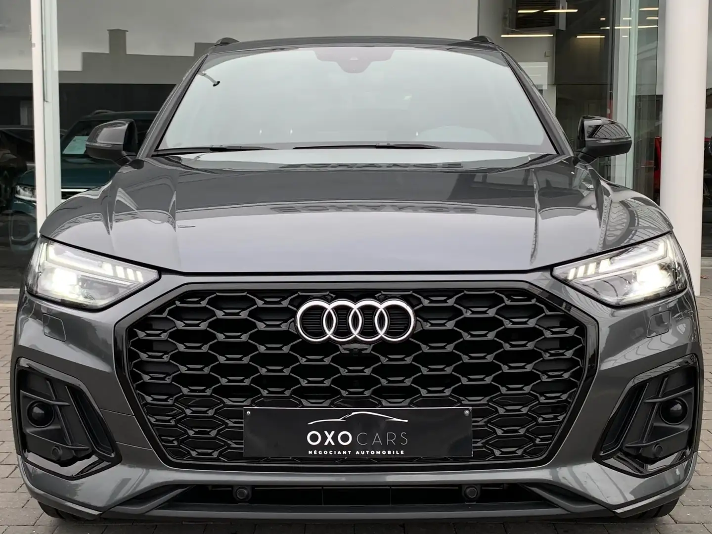 Audi Q5 SPORTBACK 2.0 TDI / S Line / Competition / Cockpit Gris - 2
