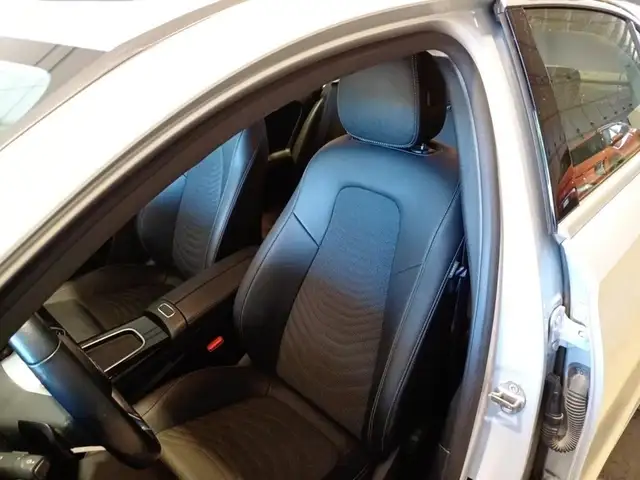 Mercedes-Benz A-Class view 9