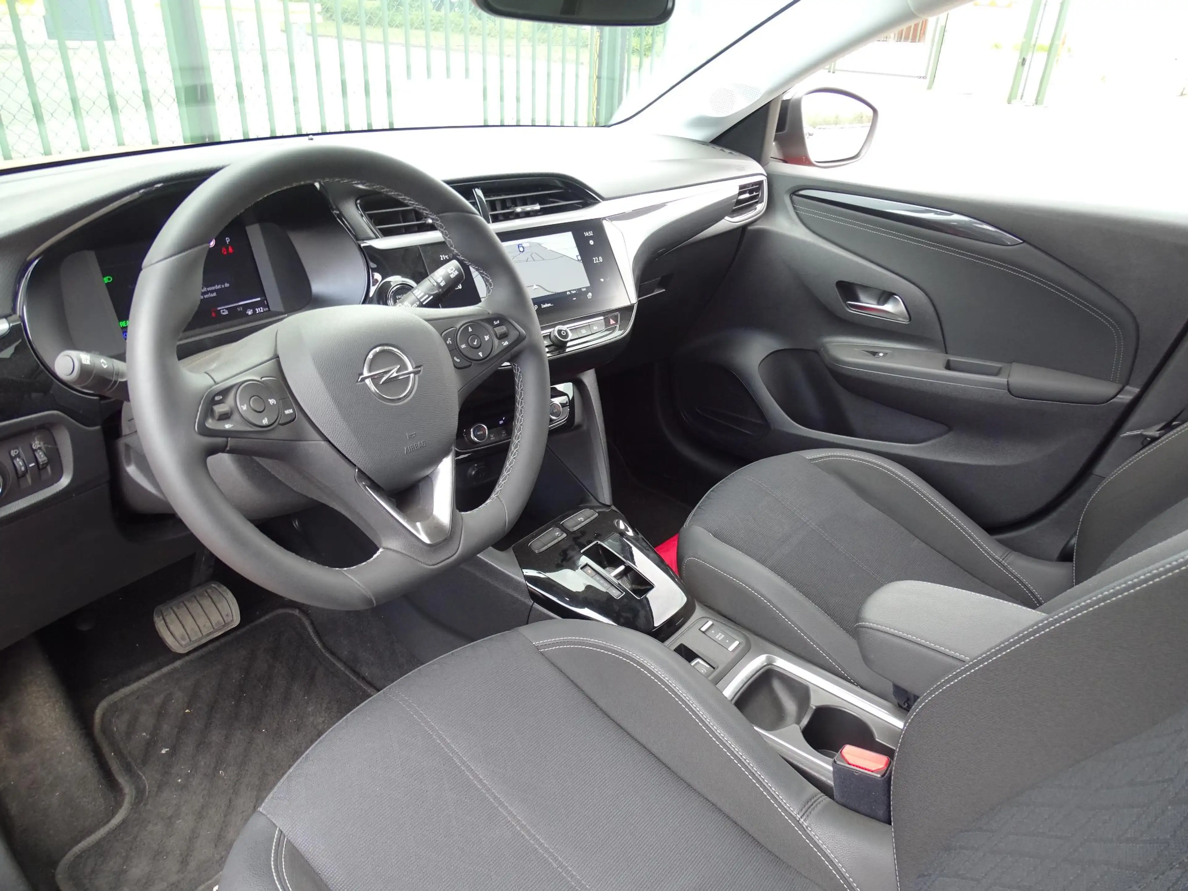 Opel Corsa-e Corsa-e Auto e-Elegance — photo 14