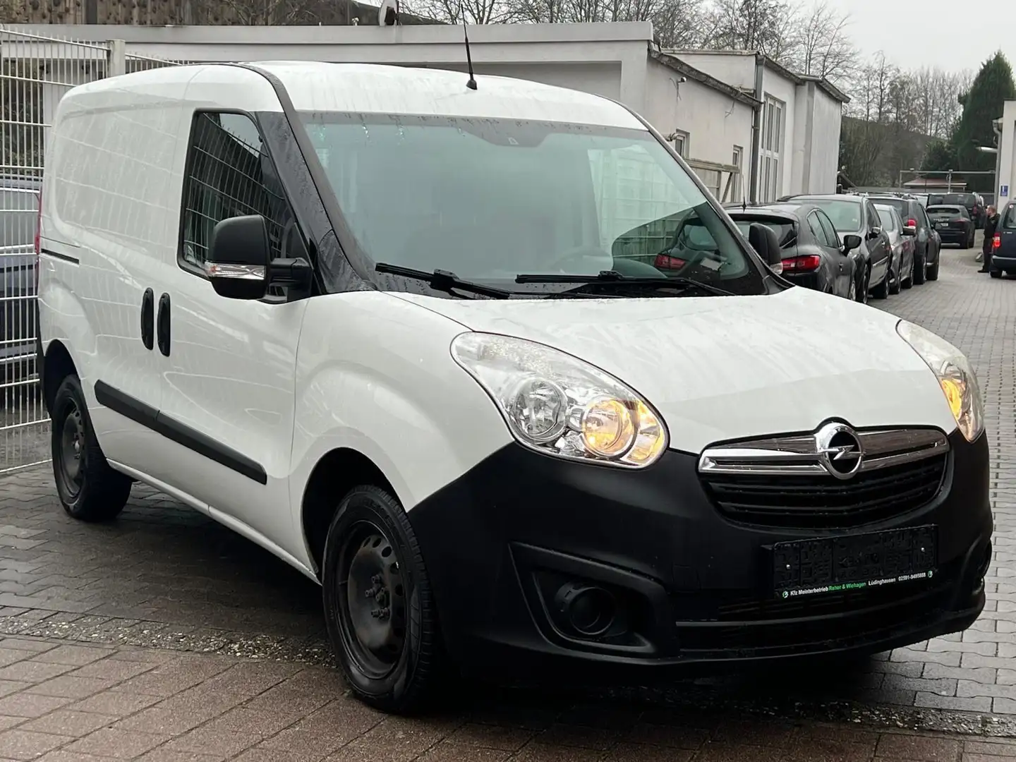 Opel Combo D Kasten L1H1 2,2t * Klima, Gepflegt * Weiß - 1