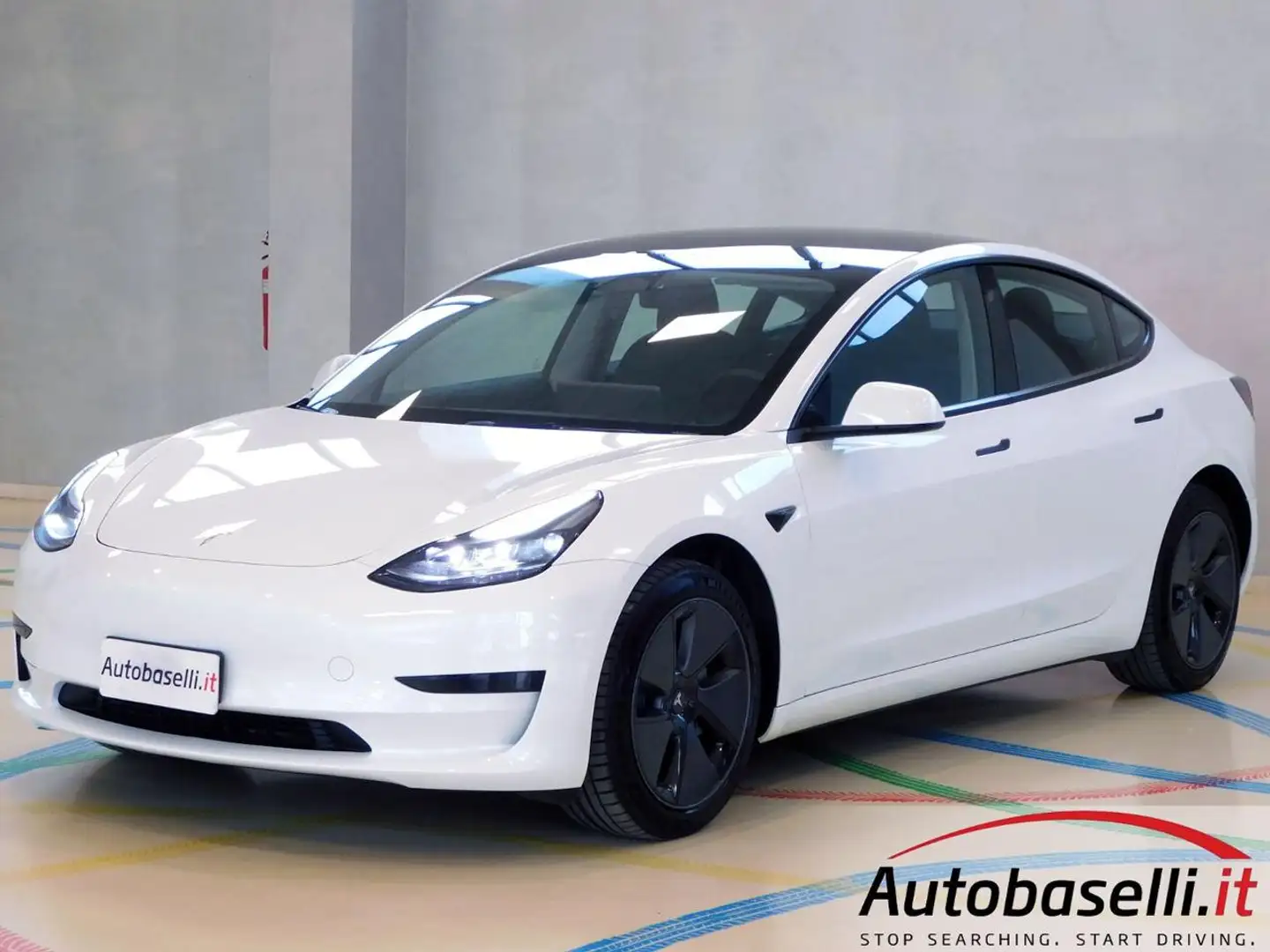Tesla Model 3 RWD Bianco - 1