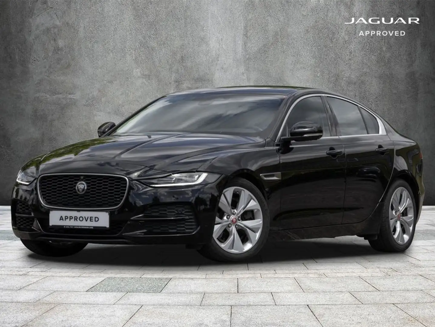 Jaguar XE P250 Aut. S Noir - 1