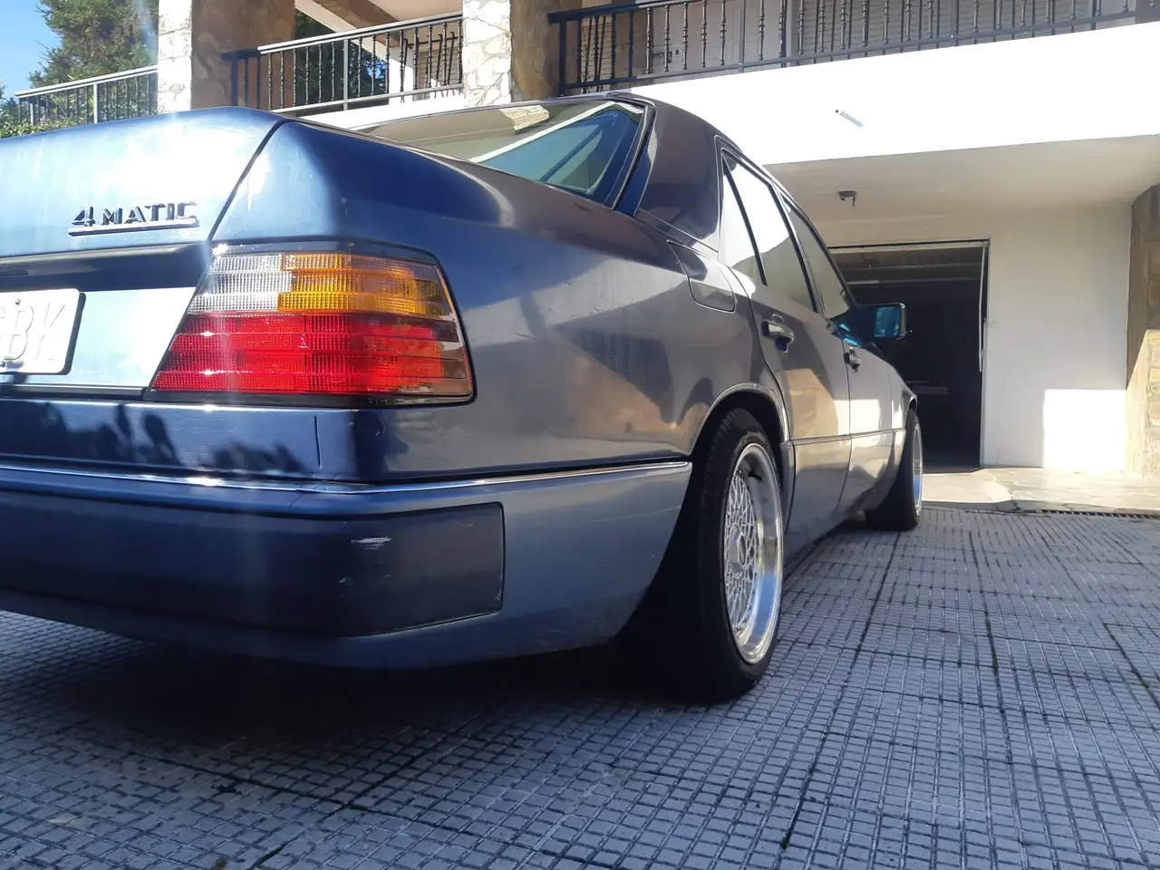 Mercedes-Benz 300E, foto 7