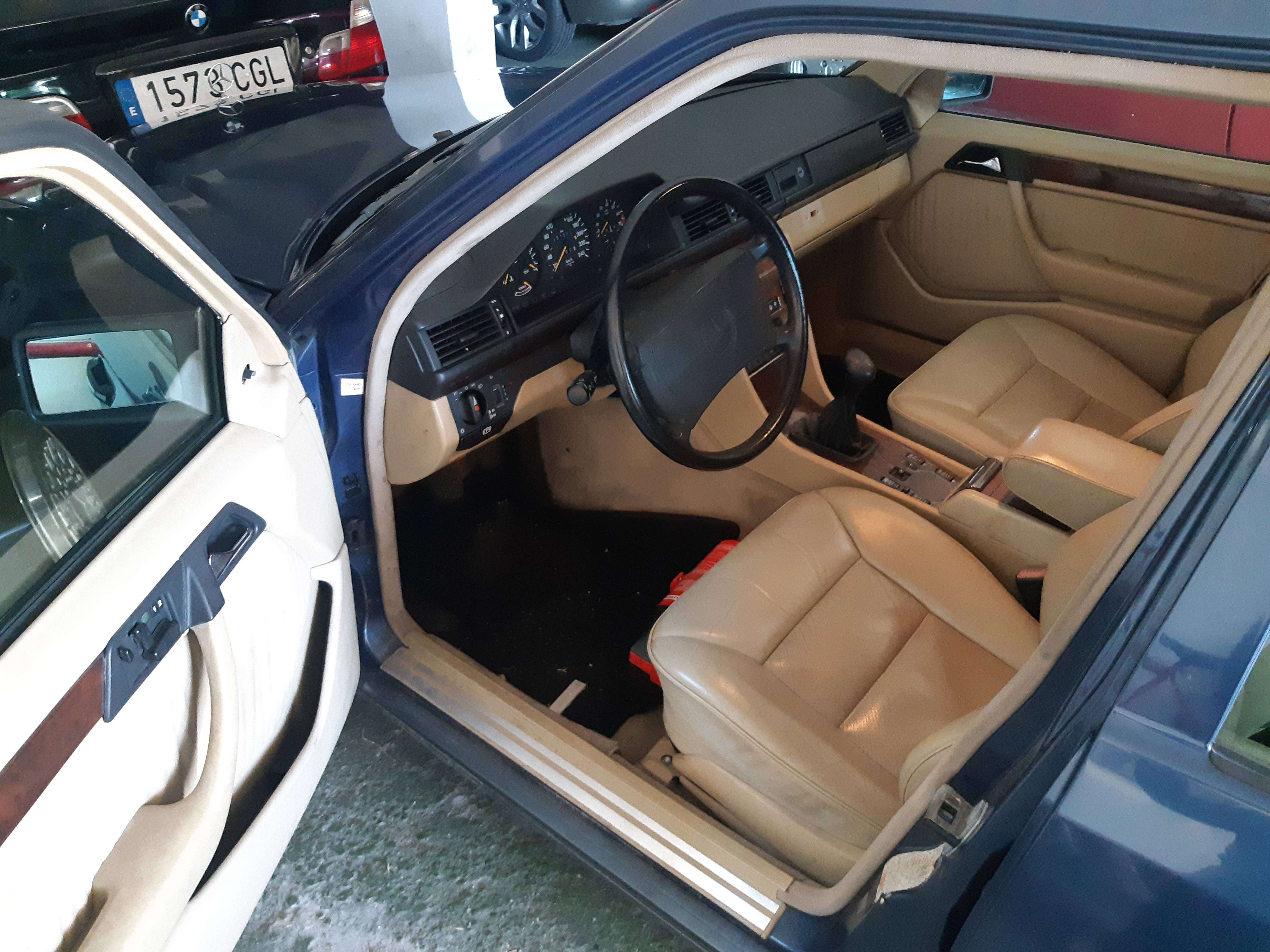 Mercedes-Benz 300 300E - foto 1
